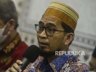 Ustadz Adi Hidayat: Prinsip Muhammadiyah tidak Mengganggu Keyakinan Orang Lain