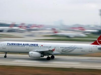WNI Mabuk dan Pukul Pramugara, Pesawat Turkish Airlines Mendarat Darurat di Kualanamu