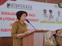 Aswini Dimple Resmi Membuka Sosialisasi Budaya Baca dan Listerasi pada Masyarakat diparimo