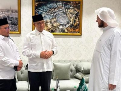 Silaturahmi dengan Imam Masjid Nabawi, Anies Baswedan: Beliau Kagum Terhadap Umat Islam Indonesia