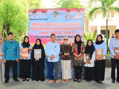 238 Guru SD dan SMP diParimo Terima SK Perpanjangan Kontrak Kerja Tahap II