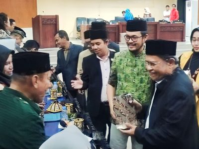 Penghujung Masa Bhakti Jabatan, Wabup Badrun Nggai Mendapat Aplous Sejumlah Anggota DPRD Usai Sambutanya