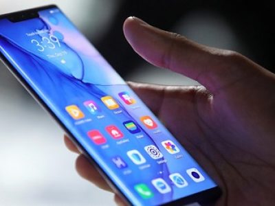 Apakah Boleh Matikan Handphone saat Sedang Sholat?