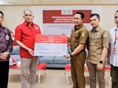 Kemensos RI Serahkan Bantuan 139 M untuk KPM Parimo