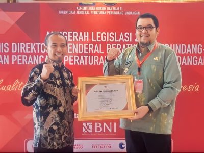 Pemda Parimo Raih Peringkat II Anugerah Legislasi Tahun 2023