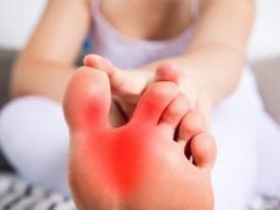 Apakah Penyakit Asam Urat Bisa Diurut?