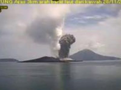 Gunung Anak Krakatau Kembali Erupsi