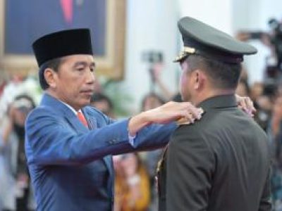 Lantik Maruli Simanjuntak Jadi KSAD, Jokowi Pesan TNI AD Jaga Netralitas pada Pemilu 2024