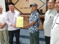 Partai Politik Mendorong KPU Parimo Agar Tidak Ikuti Keputusan Hasil Mediasi