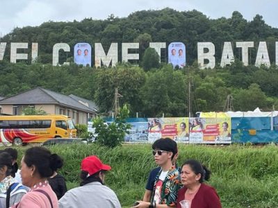 TKD Prabowo Polisikan Bawaslu soal Spanduk di Monumen Welcome