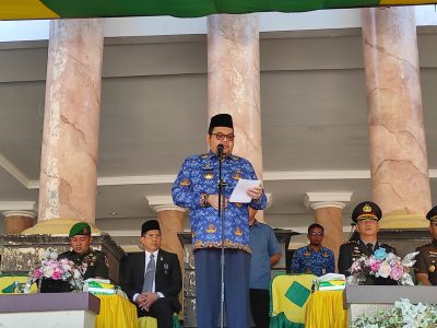 ”Menurunnya Angka Kemiskinan” kata Pj. Bupati Richard Arnaldo Pada Upacara HUT Ke 60 Provinsi Sulawesi Tengah di Kabupaten Parigi Moutong