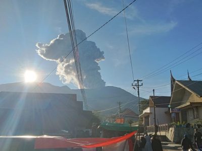 Badan Geologi Kembali Naikkan Status Gunung Marapi Menjadi Siaga