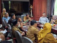 Abdul Sahid Pimpin Pembahasan Normalisasi Sungai di Ruang Rapat Bupati