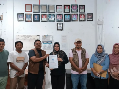 Tingkatkan Respons Darurat, BPBD Parigi Moutong Salurkan Selang Pemadam ke FPRB Bantaya