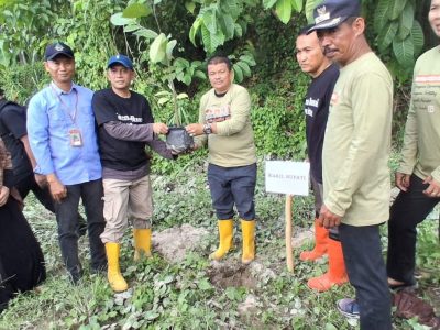 Mitigasi Bencana Dimulai dari Alam, Wabup Pimpin Aksi Penghijauan