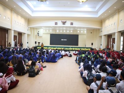 Peringati Hardiknas 2026, Bidang Kebudayaan Ajak 300 Siswa Nobar Film Budaya