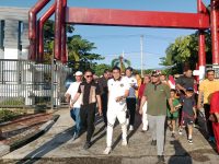 Jalan Santai Bersama Laskar Merah Putih, Bupati Erwin Ajak Jaga Persatuan