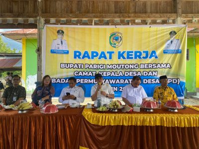 Bupati Erwin Burase Serap Aspirasi Warga dalam Rapat Kerja di Sausu
