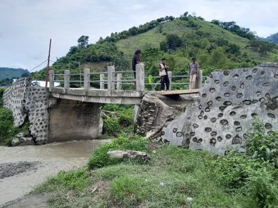 Banjir di Desa Sibalago Toribulu Surut, Oprit Jembatan Terancam Runtuh