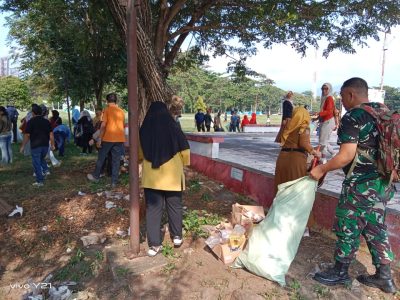 100 Menit Pungut Sampah, Warga Parigi Moutong Serentak Bergerak