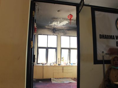 Ruangan BPKAD Parimo Terbakar, Api Dipadamkan Pakai Ember
