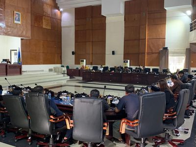Tujuh Fraksi DPRD Parimo Setujui APBD Perubahan, Ini Catatannya