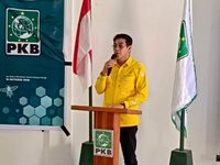 Erwin Burase Ingatkan Parpol Tak Saling Menjatuhkan, Ajak Bersama Bangun Parimo